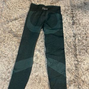 XS Victoria Secret Pink seamless leggings